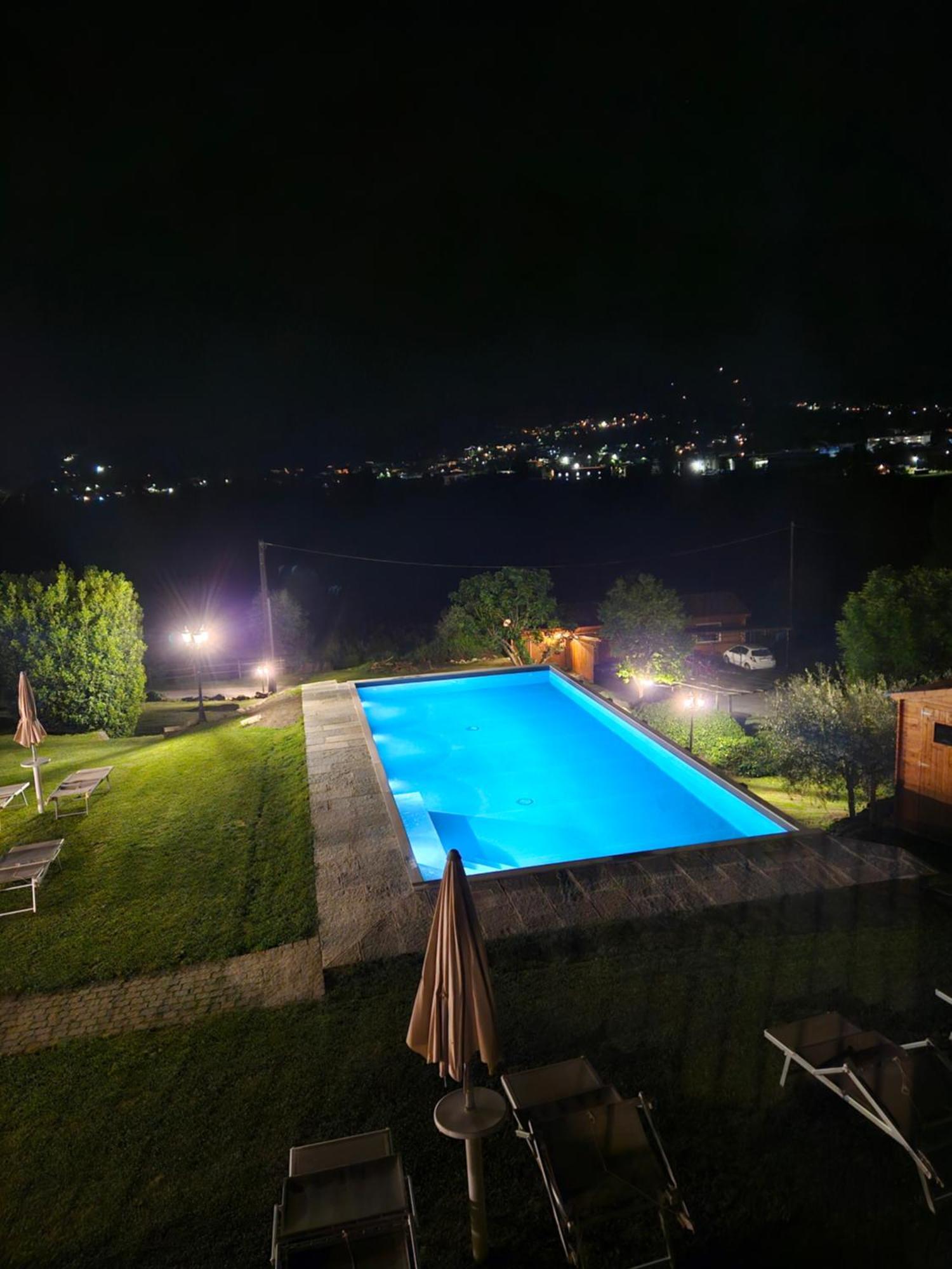 Borgo Erbiola Villa Colico Ngoại thất bức ảnh